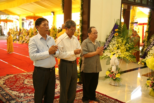 Chùm ảnh: Các phái đoàn viếng tang Cố Trưởng lão HT. Thích Chơn Thiện ngày 13/11