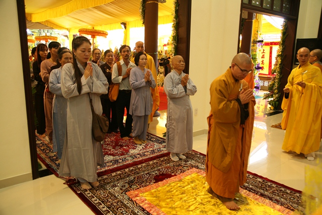 Chùm ảnh: Các phái đoàn viếng tang Cố Trưởng lão HT. Thích Chơn Thiện ngày 13/11
