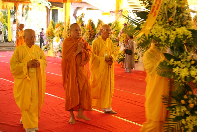 Chùm ảnh: Các phái đoàn viếng tang Cố Trưởng lão HT. Thích Chơn Thiện ngày 13/11