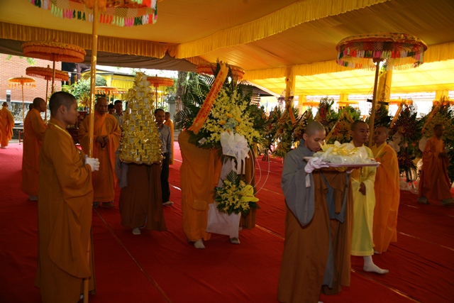 Chùm ảnh: Các phái đoàn viếng tang Cố Trưởng lão HT. Thích Chơn Thiện ngày 11/11