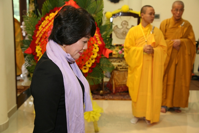 Chùm ảnh: Các phái đoàn viếng tang Cố Trưởng lão HT. Thích Chơn Thiện ngày 11/11