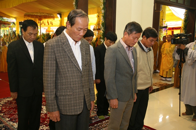 Chùm ảnh: Các phái đoàn viếng tang Cố Trưởng lão HT. Thích Chơn Thiện ngày 11/11