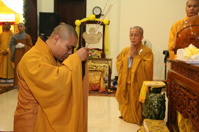 Chùm ảnh: Các phái đoàn viếng tang Cố Trưởng lão HT. Thích Chơn Thiện ngày 11/11