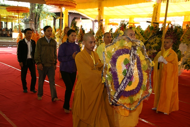 Chùm ảnh: Các phái đoàn viếng tang Cố Trưởng lão HT. Thích Chơn Thiện ngày 11/11