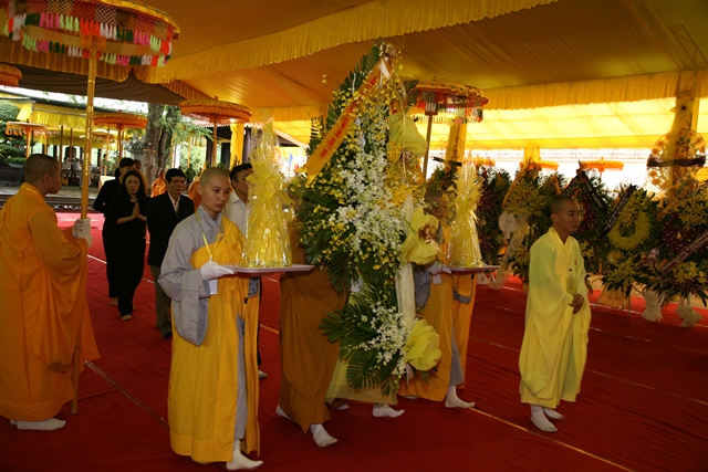 Chùm ảnh: Các phái đoàn viếng tang Cố Trưởng lão HT. Thích Chơn Thiện ngày 11/11