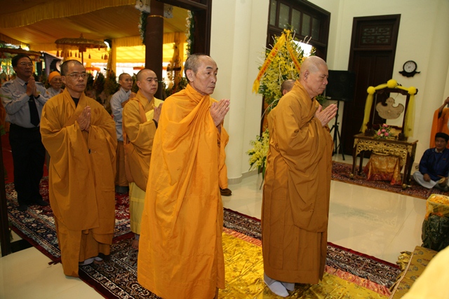 Chùm ảnh: Các phái đoàn viếng tang Cố Trưởng lão HT. Thích Chơn Thiện ngày 11/11