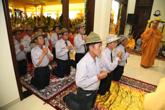 Chùm ảnh: Các phái đoàn viếng tang Cố Trưởng lão HT. Thích Chơn Thiện ngày 11/11