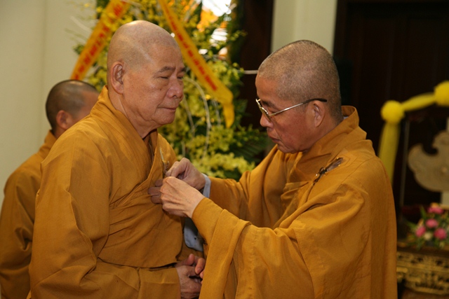 Chùm ảnh: Các phái đoàn viếng tang Cố Trưởng lão HT. Thích Chơn Thiện ngày 11/11