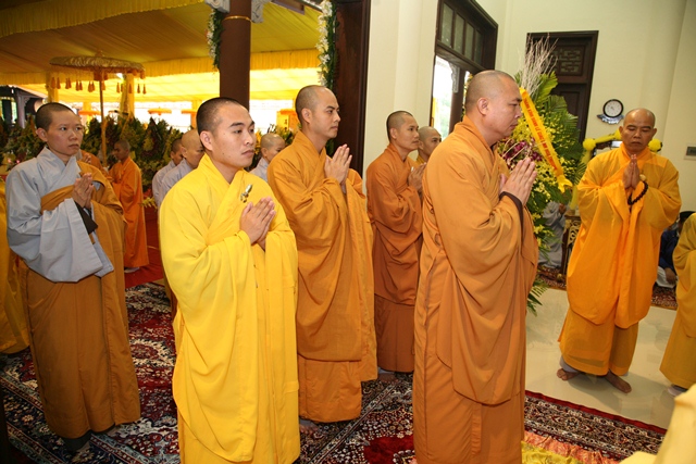 Chùm ảnh: Các phái đoàn viếng tang Cố Trưởng lão HT. Thích Chơn Thiện ngày 11/11