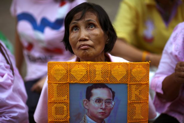 Đức Vua Bhumibol Của Thái Lan Vừa Mới Qua Đời