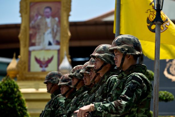 Đức Vua Bhumibol Của Thái Lan Vừa Mới Qua Đời
