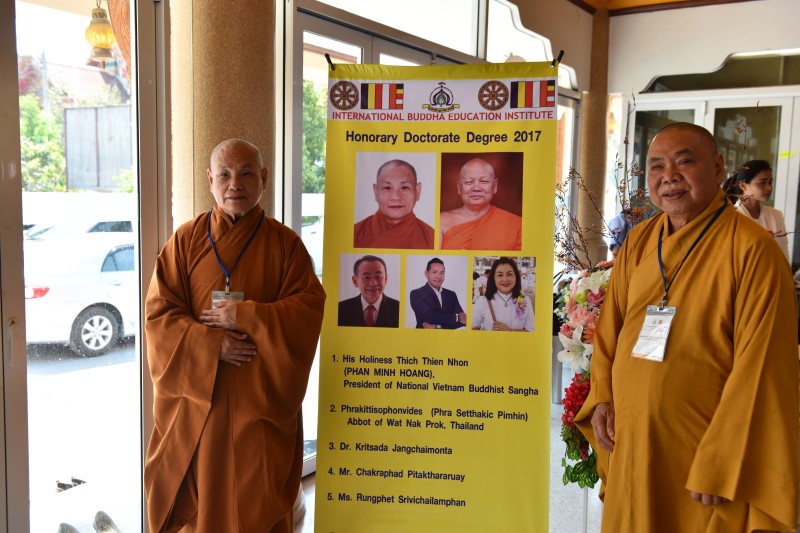 Quỹ Đạo Phật Ngày Nay vinh hạnh nhận được giải thưởng Đại sứ Phật giáo toàn cầu 2017