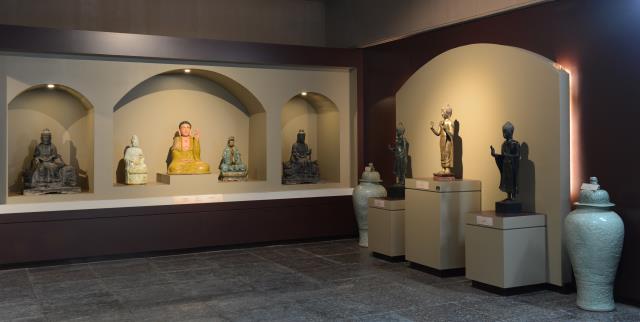 Thăm Bảo tàng Văn hóa Phật giáo Đà Nẵng