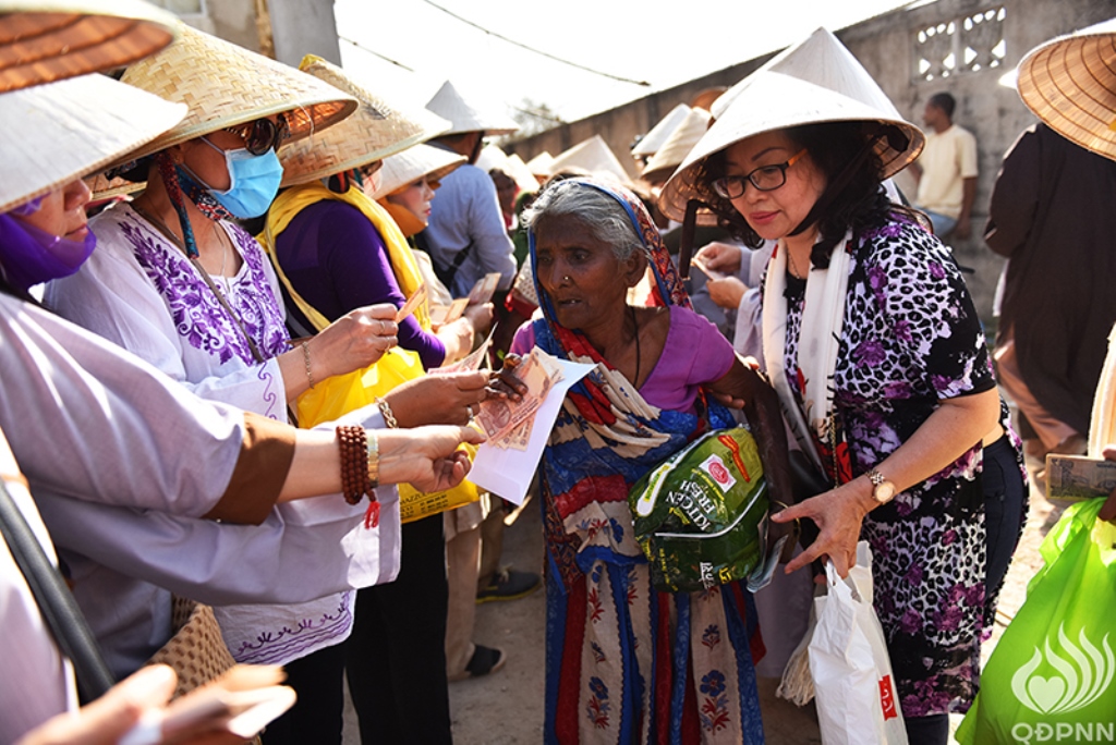 Quỹ Đạo Phật Ngày Nay - Tổng Kết Chương Trình Trao Quà Từ Thiện Và Cúng Dường Trai Tăng Tại Ấn Độ (C103)