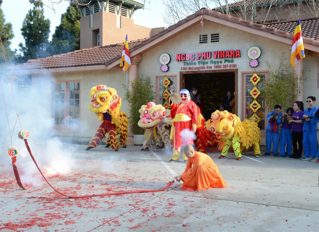 Viếng chùa miền Bắc California tết Đinh Dậu (2017)