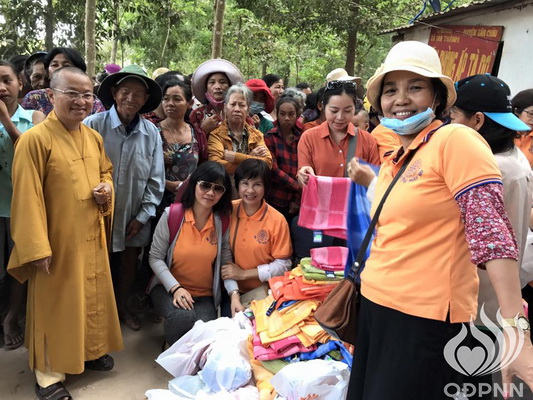 Quỹ Đạo Phật Ngày Nay: Tổng kết chương trình “Trao tặng yêu thương” đợt 2  tại hồ  Dầu Tiếng Tây Ninh (C100)
