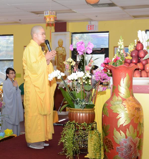 Pháp hội Quán Thế Âm và Lễ hoa đăng tại Niệm Phật Đường Fremont,California (Hoa Kỳ)