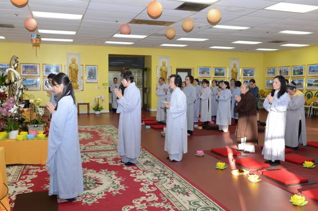 Pháp hội Quán Thế Âm và Lễ hoa đăng tại Niệm Phật Đường Fremont,California (Hoa Kỳ)