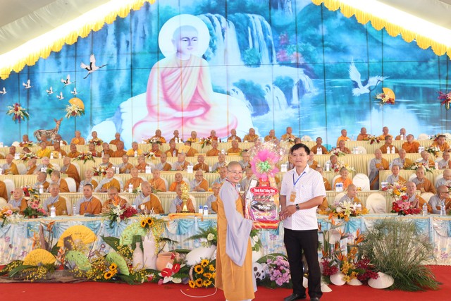 Bình Dương: Trọng thể diễn ra khai mạc Đại Lễ Tưởng Niệm Đức Thánh Tổ Ni Đại Ái Đạo