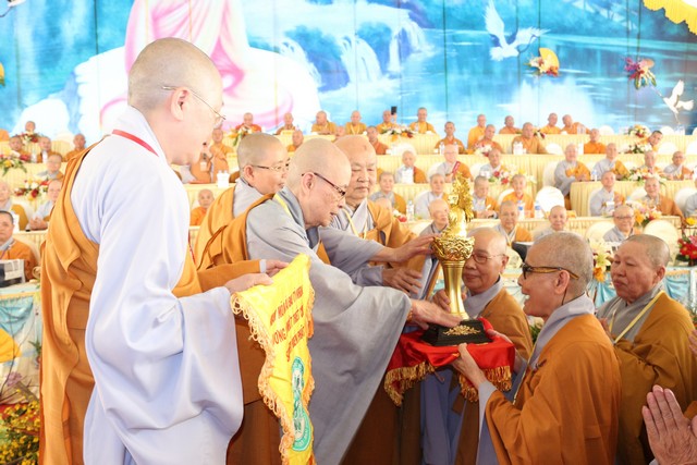 Bình Dương: Trọng thể diễn ra khai mạc Đại Lễ Tưởng Niệm Đức Thánh Tổ Ni Đại Ái Đạo