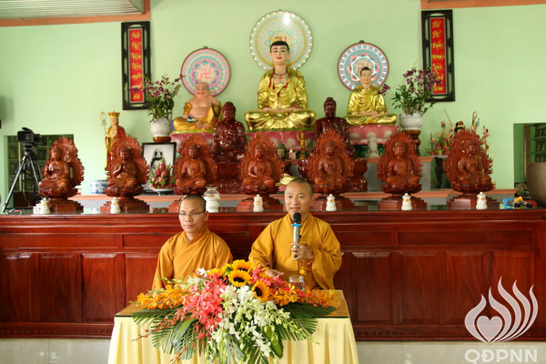 Quỹ Đạo Phật Ngày Nay - Tổng Kết Chương Trình Trao Quà Từ Thiện Và Trao Tặng Học Bổng Cho Học Sinh Nghèo Vượt Khó C101