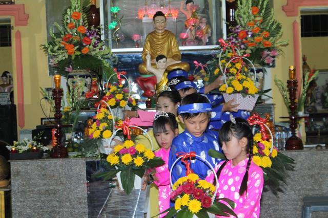 Đồng Tháp: Chùa An Khánh đêm hội hoa đăng Dược Sư