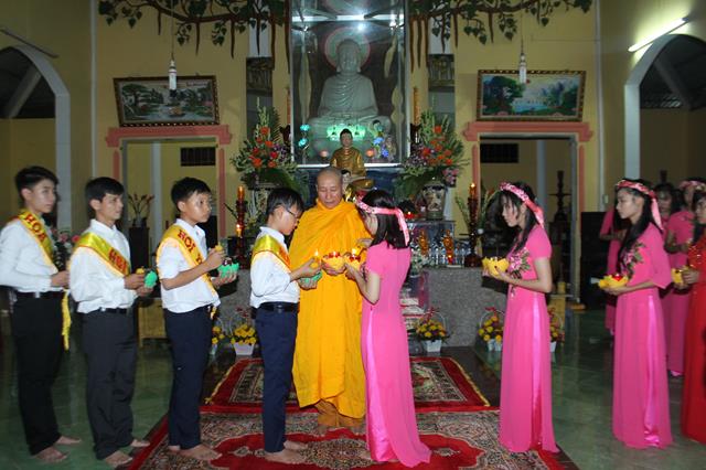 Đồng Tháp: Chùa An Khánh đêm hội hoa đăng Dược Sư