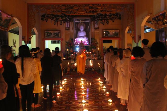 Đồng Tháp: Chùa An Khánh đêm hội hoa đăng Dược Sư