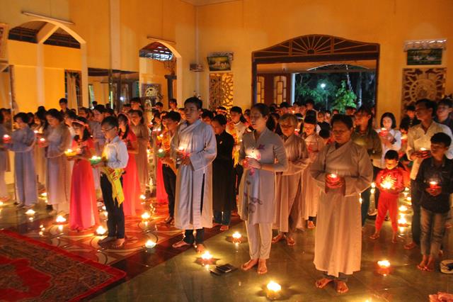 Đồng Tháp: Chùa An Khánh đêm hội hoa đăng Dược Sư