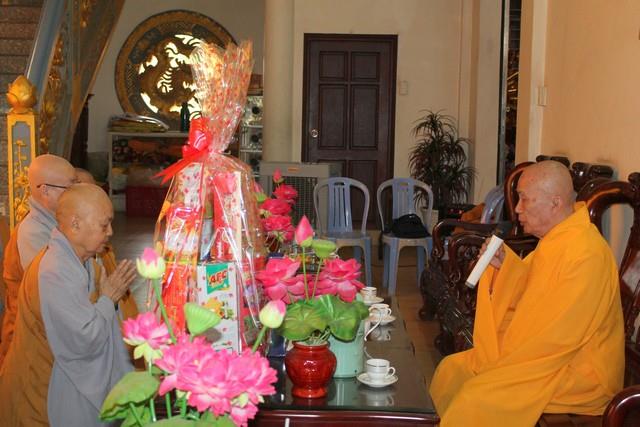 TP.Hồ Chí Minh: Phân ban Ni giới Trung Ương chúc tết lãnh đạo GHPGVN và các cấp chính quyền