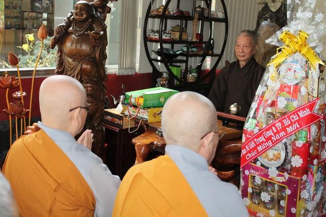 TP.Hồ Chí Minh: Phân ban Ni giới Trung Ương chúc tết lãnh đạo GHPGVN và các cấp chính quyền