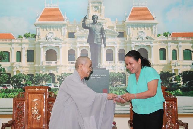 TP.Hồ Chí Minh: Phân ban Ni giới Trung Ương chúc tết lãnh đạo GHPGVN và các cấp chính quyền