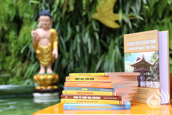 Qũy Đạo Phật Ngày Nay tổng kết giao đoạn 1 chương trình ấn tống sách giáo khoa cho 33 trường trung cấp Phật học (C84)