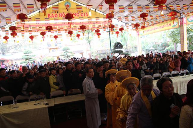 Hà Nội: Gần 2000 người người tham dự lễ Thượng nguyên chùa Tăng Phúc