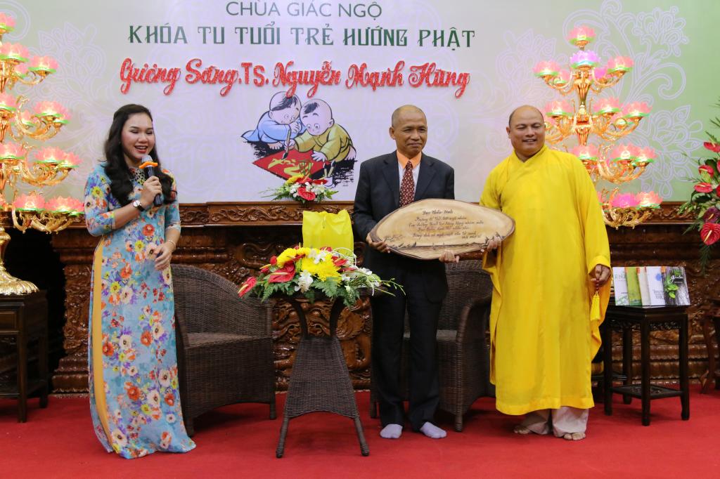 Chùa Giác Ngộ: Khóa tu ‘’Tuổi Trẻ Hướng Phật’’ lần thứ 9