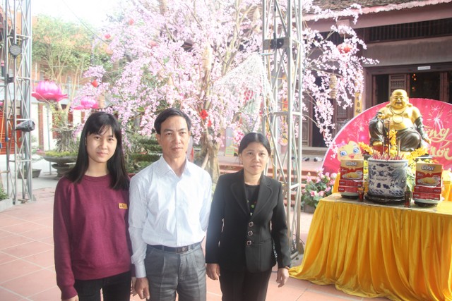 Thái Bình: Chùm ảnh không khí vui Tết xuân Đinh Dậu - chùa Từ Xuyên