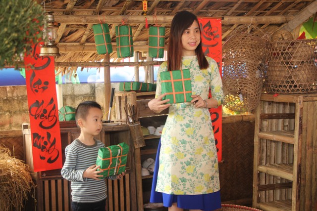 Thái Bình: Chùm ảnh không khí vui Tết xuân Đinh Dậu - chùa Từ Xuyên