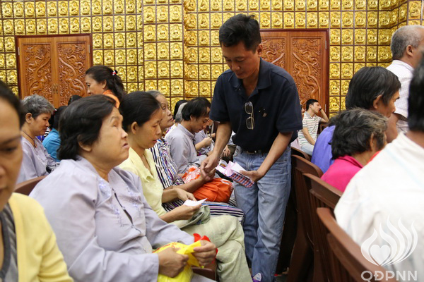 Quỹ Đạo Phật Ngày Nay - Tổng Kết Chương Trình  Trao Tặng Yêu Thương Cho Người Khiếm Thị C104