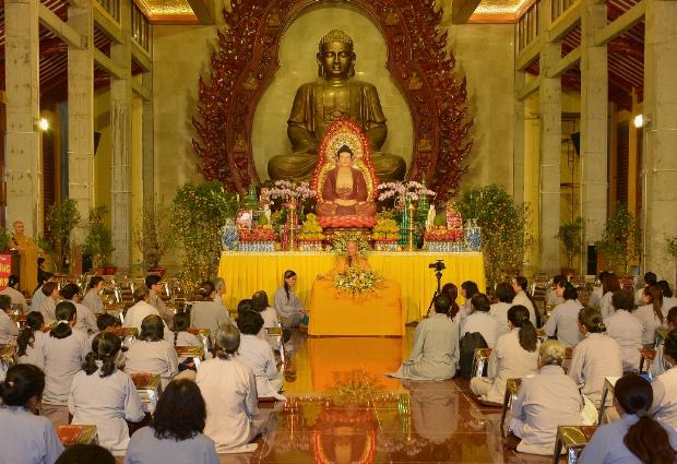 HT. Thích Trí Quảng thuyết giảng tại Việt Nam Quốc Tự