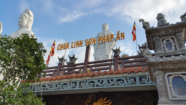 Lễ an vị tôn tượng Đức Bổn sư tại chùa Linh Sơn Pháp Ấn.