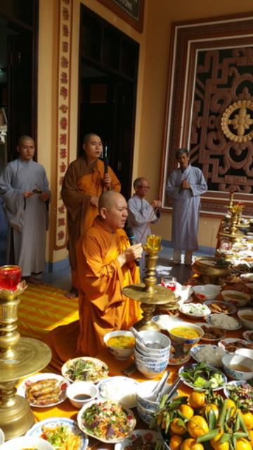 Tết Nguyên Tiêu và lễ cầu an đầu năm tại chùa Đức Hòa.