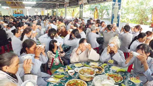 Lễ an vị tôn tượng Đức Bổn sư tại chùa Linh Sơn Pháp Ấn.