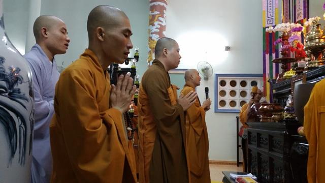 Tết Nguyên Tiêu và lễ cầu an đầu năm tại chùa Đức Hòa.