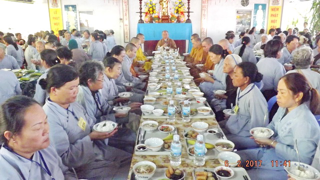 Lễ an vị tôn tượng Đức Bổn sư tại chùa Linh Sơn Pháp Ấn.