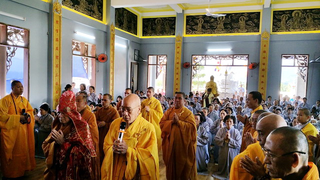 Lễ an vị tôn tượng Đức Bổn sư tại chùa Linh Sơn Pháp Ấn.