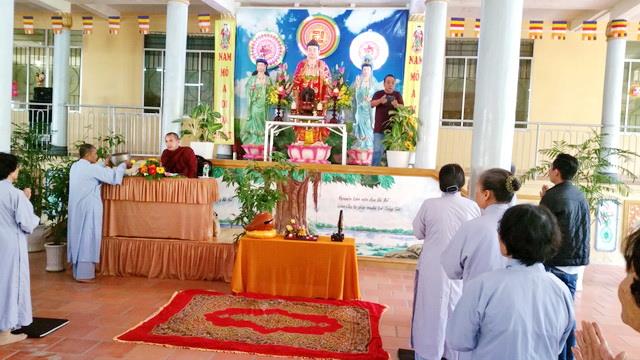 Chùa Lộc Thọ khai khóa tu Bát quan trai đầu năm