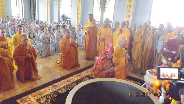 Lễ an vị tôn tượng Đức Bổn sư tại chùa Linh Sơn Pháp Ấn.