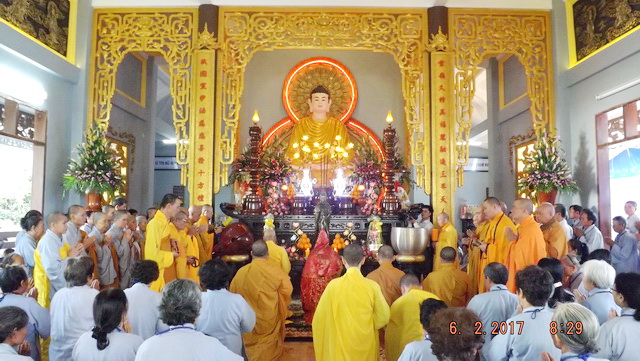 Lễ an vị tôn tượng Đức Bổn sư tại chùa Linh Sơn Pháp Ấn.