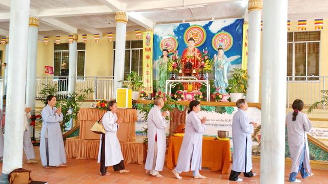 Chùa Lộc Thọ khai khóa tu Bát quan trai đầu năm