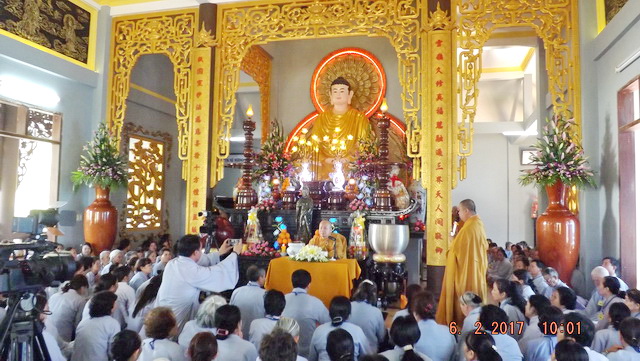 Lễ an vị tôn tượng Đức Bổn sư tại chùa Linh Sơn Pháp Ấn.